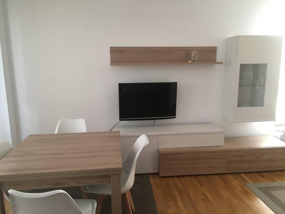 Carmarez Apartment Пуерто де Вега Екстериор снимка